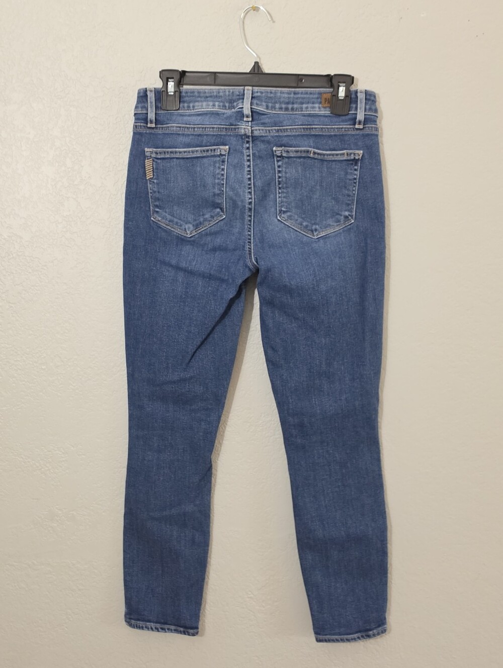 PAIGE Verdugo Crop Skinny Distressed Ankle Jeans Medium Wash Mid Rise Womens 29 - Picture 6 of 9